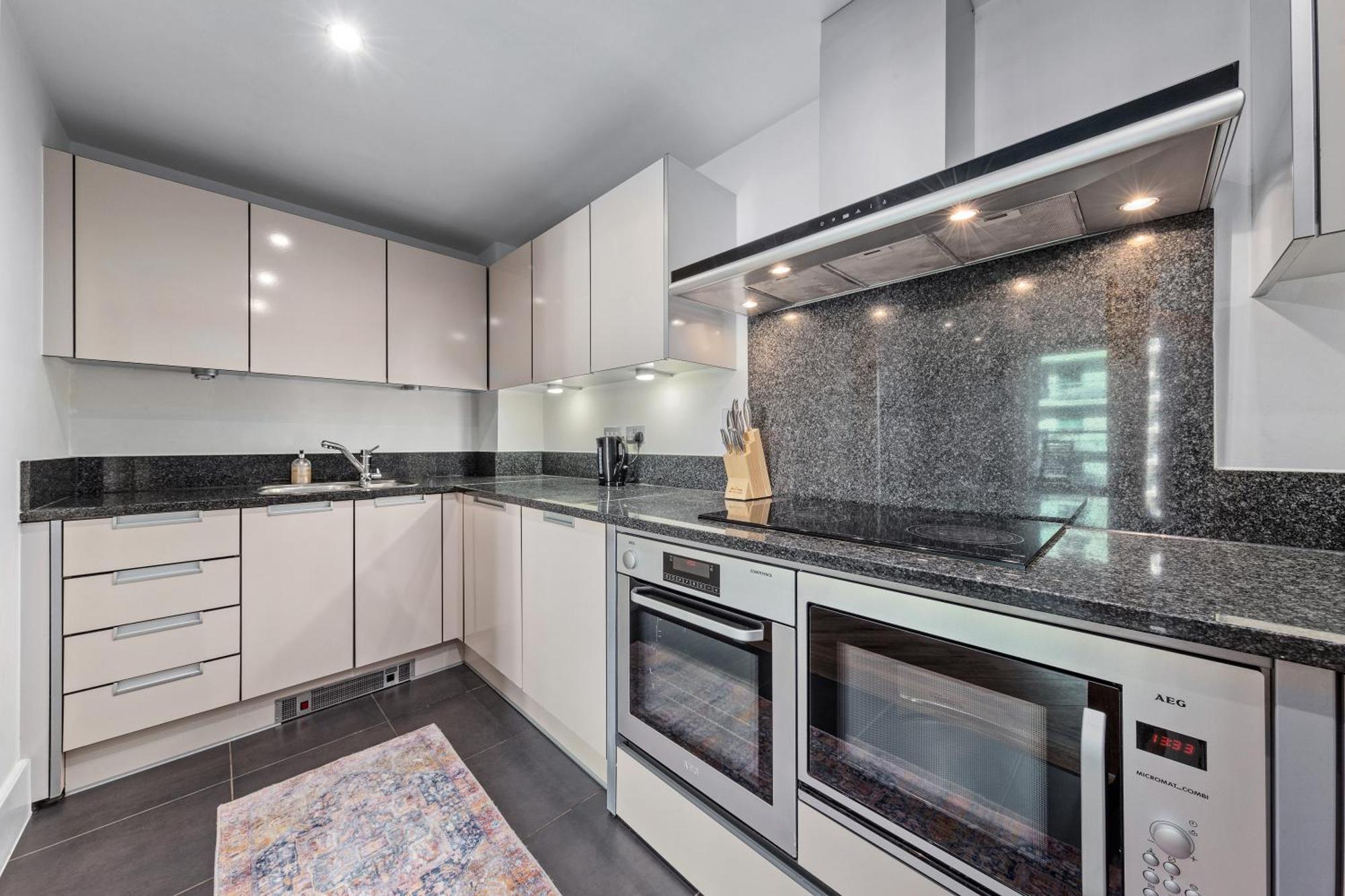 Vauxhall Large 2Bedroom Central London With Amazing River View Panoramic Balcony Exterior photo