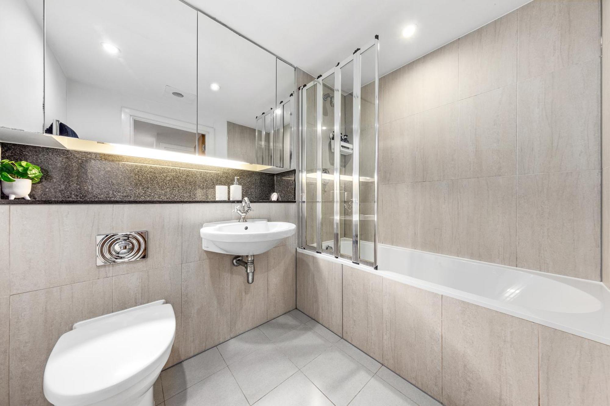 Vauxhall Large 2Bedroom Central London With Amazing River View Panoramic Balcony Exterior photo
